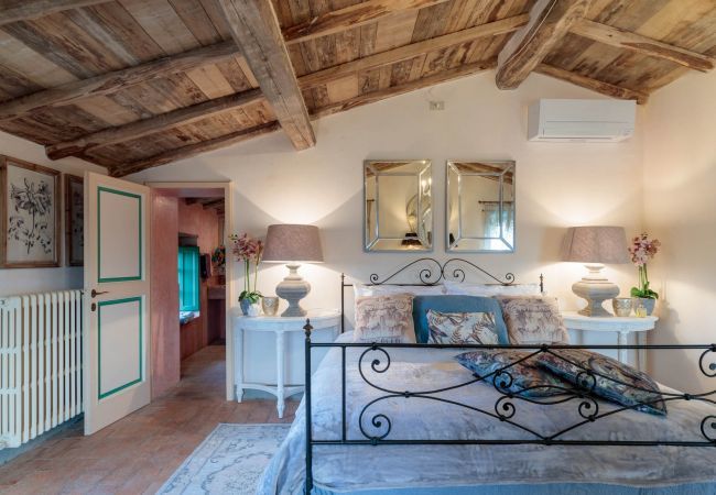 Villa in Lucca - Villa Gufo Villa in Lucca - Villa Gufo