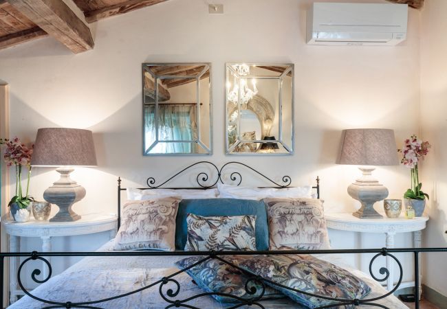 Villa in Lucca - Villa Gufo Villa in Lucca - Villa Gufo