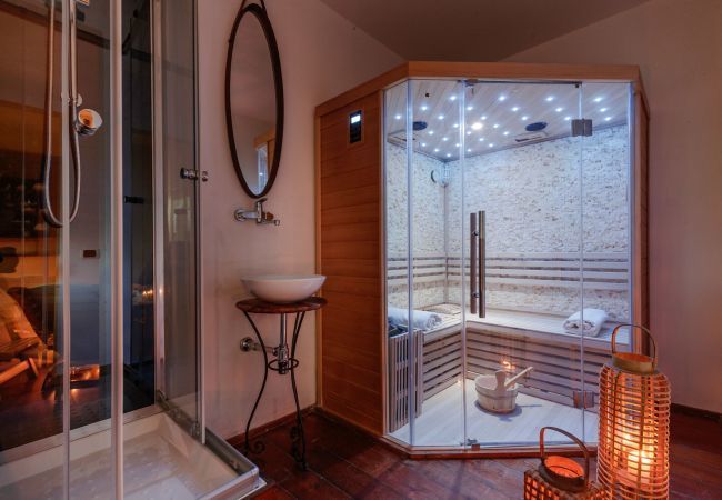 Villa in Capannori - Villa Lorena, a Vintage Family Villa Villa in Capannori - Villa Lorena, a Vintage Family Villa