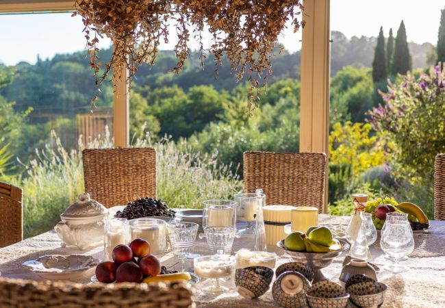 Villa in Capannori - Villa Lorena, a Vintage Family Villa Villa in Capannori - Villa Lorena, a Vintage Family Villa
