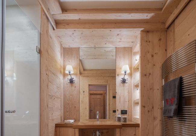 Apartment in Cortina d´Ampezzo - Cortina Deluxe Chalet R&R Apartment in Cortina d´Ampezzo - Cortina Deluxe Chalet R&R