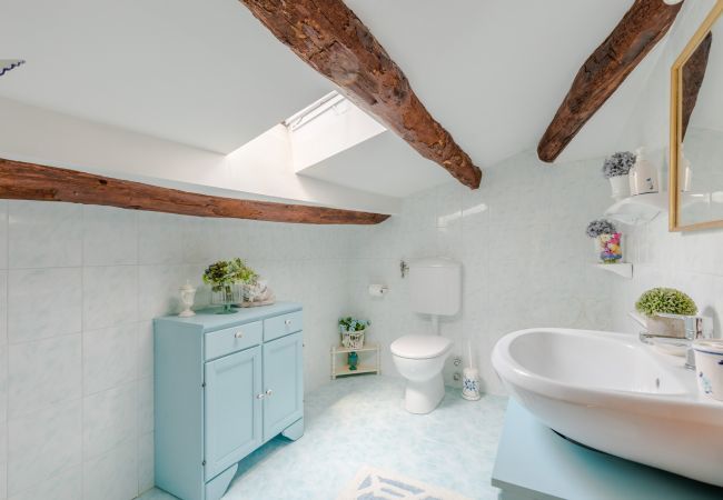 Apartment in Lucca - Casa La Guardia, a 3 bedrooms Panoramic Apartment Apartment in Lucca - Casa La Guardia, a 3 bedrooms Panoramic Apartment