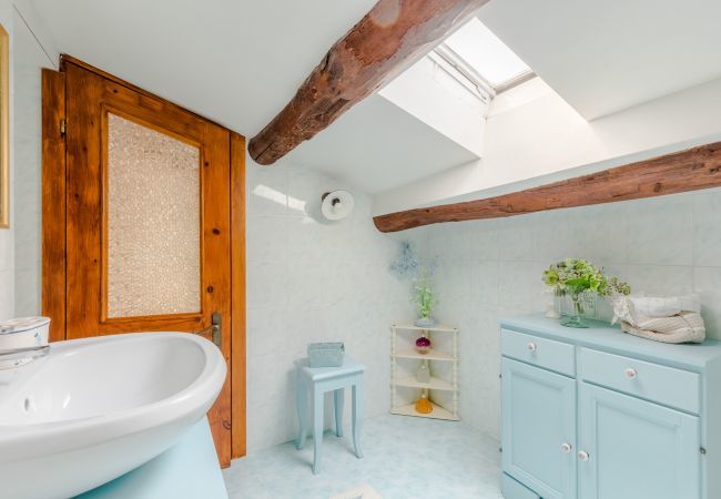 Apartment in Lucca - Casa La Guardia, a 3 bedrooms Panoramic Apartment Apartment in Lucca - Casa La Guardia, a 3 bedrooms Panoramic Apartment