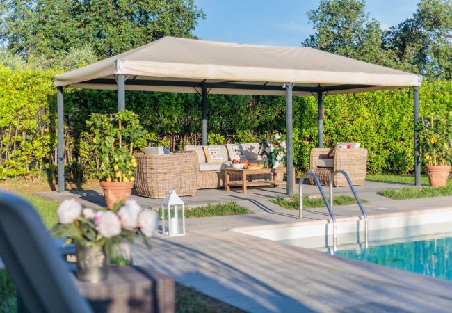 Villa in Lucca - Tuscan Fizz Villa, a Vineyards Retreat Villa in Lucca - Tuscan Fizz Villa, a Vineyards Retreat
