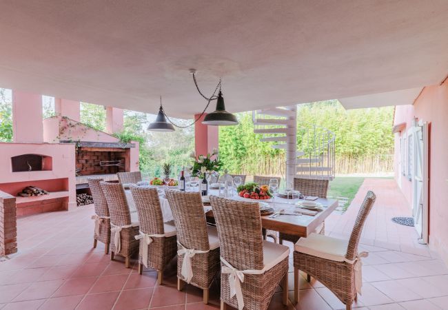 Villa in Bientina - Cà Uvenere, a spacious 6 bedrooms Villa with Private Pool on the Tuscan Hills of Santa Colomba by Pontedera and Bientina