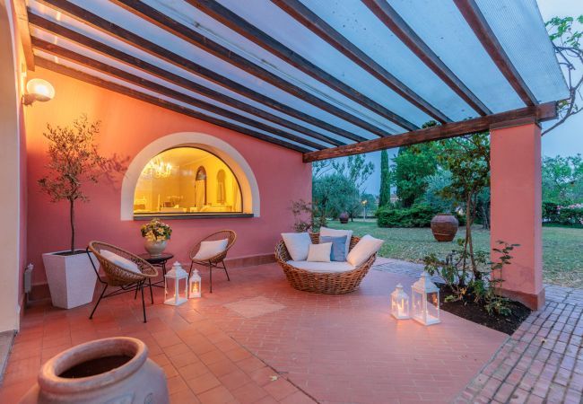 Villa in Bientina - Cà Uvenere, Modern Farmhouse with Pool Villa in Bientina - Cà Uvenere, Modern Farmhouse with Pool