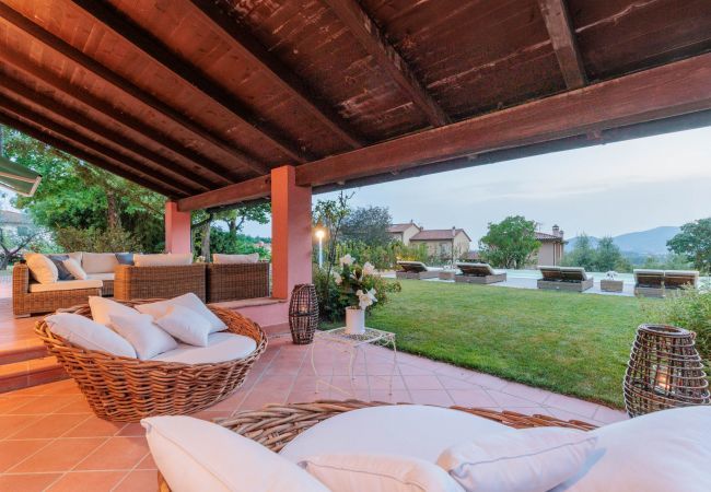 Villa in Bientina - Cà Uvenere, Modern Farmhouse with Pool Villa in Bientina - Cà Uvenere, Modern Farmhouse with Pool