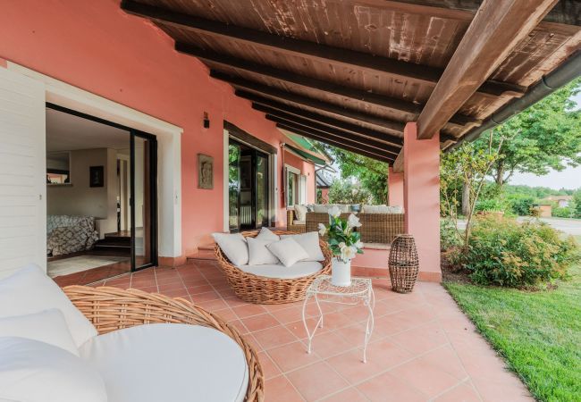 Villa in Bientina - Cà Uvenere, Modern Farmhouse with Pool Villa in Bientina - Cà Uvenere, Modern Farmhouse with Pool