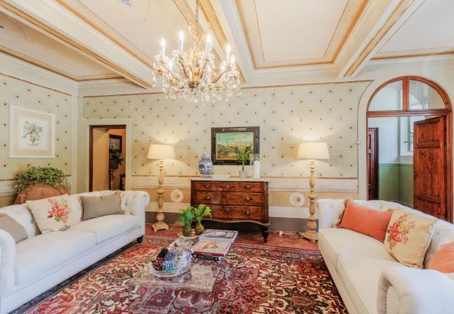 Villa in Vorno - Villa Magnolie, Stylish Family Villa Villa in Vorno - Villa Magnolie, Stylish Family Villa