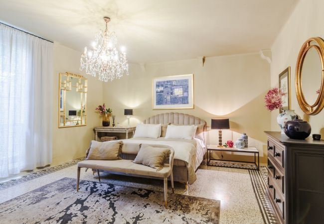 Apartment in Lucca - Vissi D'Arte, an Apartment with Garden Apartment in Lucca - Vissi D'Arte, an Apartment with Garden