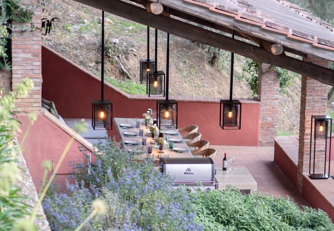 Villa in Lucca - Tramonto Farmhouse, Contemporary Tradition Villa in Lucca - Tramonto Farmhouse, Contemporary Tradition