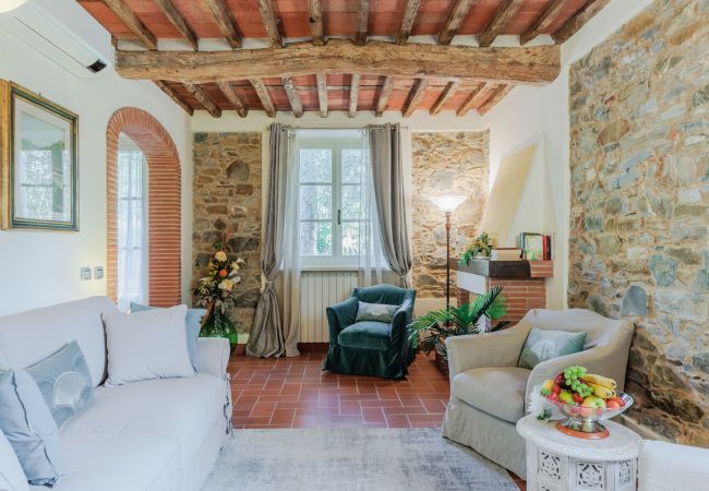 Villa in Lucca - Villa Dondolino Villa in Lucca - Villa Dondolino