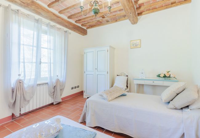 Villa in Lucca - Villa Dondolino Villa in Lucca - Villa Dondolino