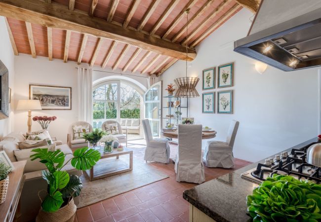 Apartment in San Gennaro - Casa Pinocchio, a Luxury Country Apartment with Pool in Lucca