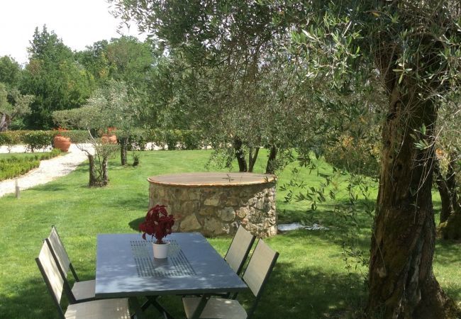 Apartment in San Gennaro - Casa Lucchese, a farmhouse apartment with pool on the hills of Lucca