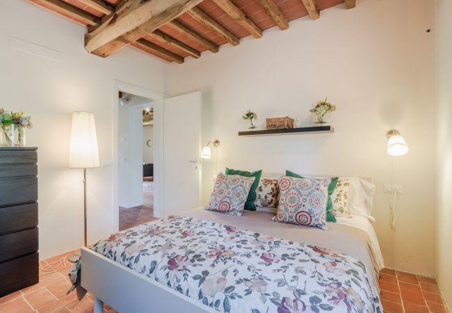 Apartment in San Gennaro - Casa Lucchese, a farmhouse apartment with pool on the hills of Lucca