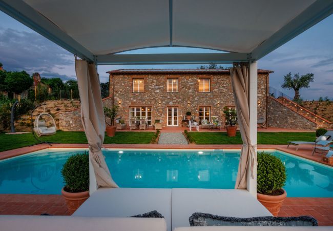Villa in Montecarlo - Villa Flora Villa in Montecarlo - Villa Flora