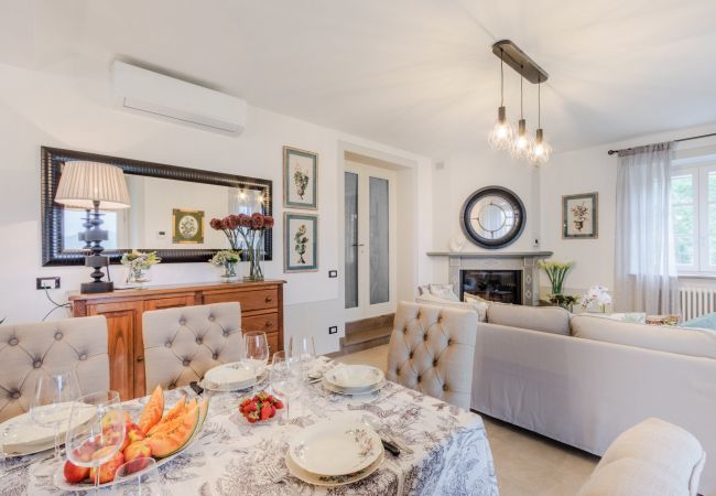 Villa in Pescaglia - Villa Grema Villa in Pescaglia - Villa Grema