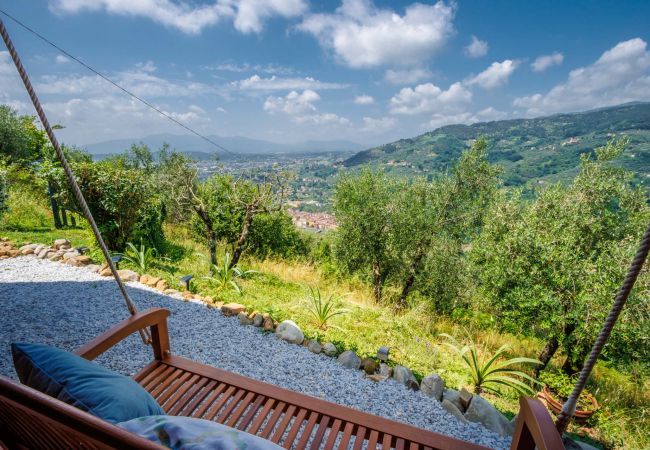 Villa in Pescia - Sospirata Farmhouse, luxury 2 bedrooms villa with Amazing Views on the Rolling Hills of Pescia