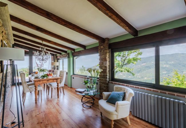 Villa in Pescia - Sospirata Farmhouse, luxury 2 bedrooms villa with Amazing Views on the Rolling Hills of Pescia