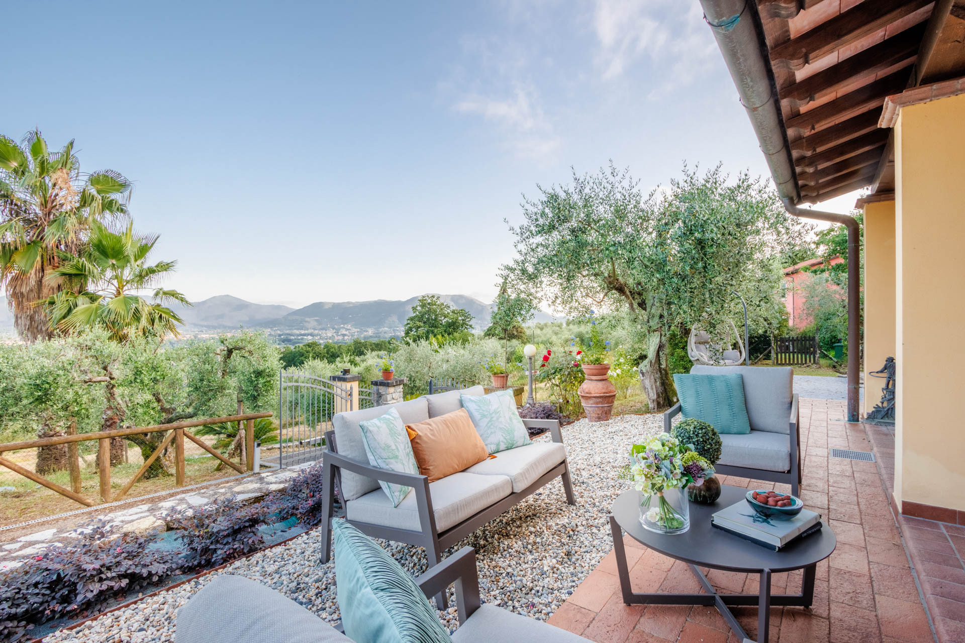 Villa/Dettached house in Lucca - Villa Gabry Farmhouse with Incredible View on the Hills close to Lucca Town Centre