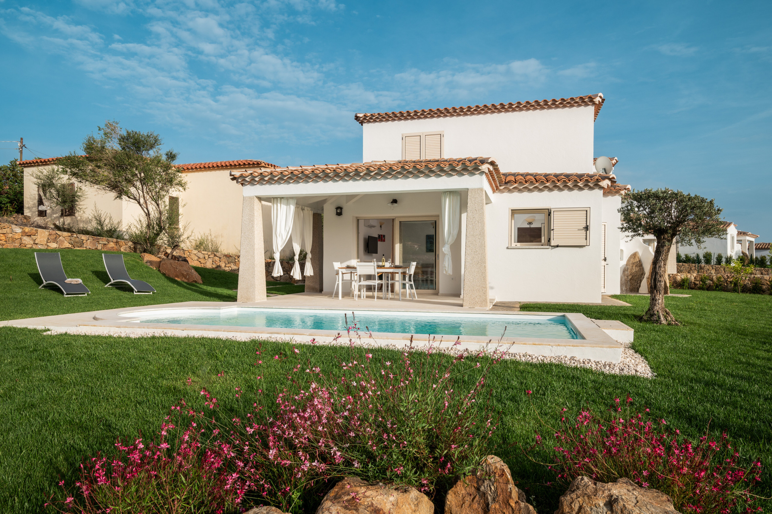 Bellevue 36A Luxury villa with pool in Budoni