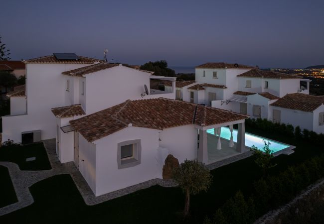 Villa in Budoni - Bellevue 36E by Klodge - stylish villa with exclusive pool