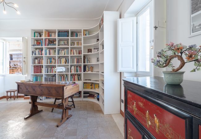 Apartment in Syracuse - writer's house by Dimore in Sicily 