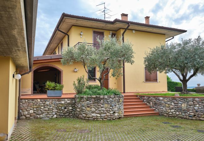 Villa in Lazise - VILLA CELEBRITY Villa in Lazise - VILLA CELEBRITY