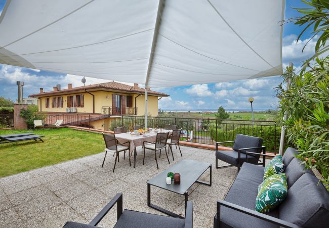Villa in Lazise - Regarda - Villa Celebrity with pool and stunning lake view