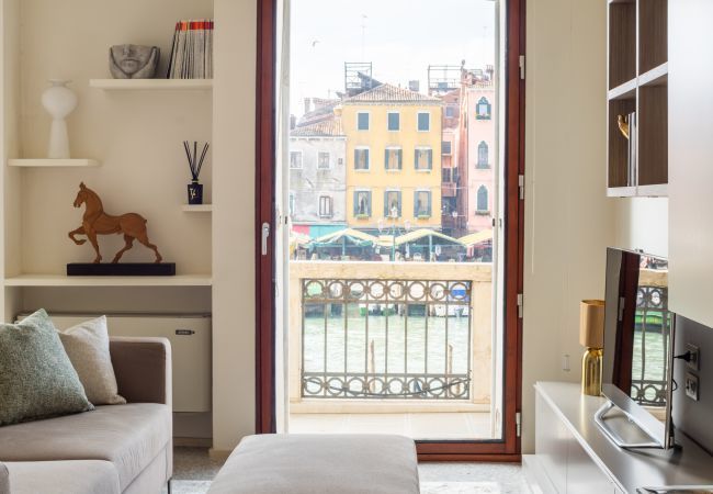 Apartment in Venice - Grand canal luxury apartment with terrace R&R