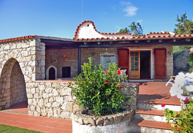Villa in Palau - Villa Ibiscus - Porto Raphael traditional home with seaview