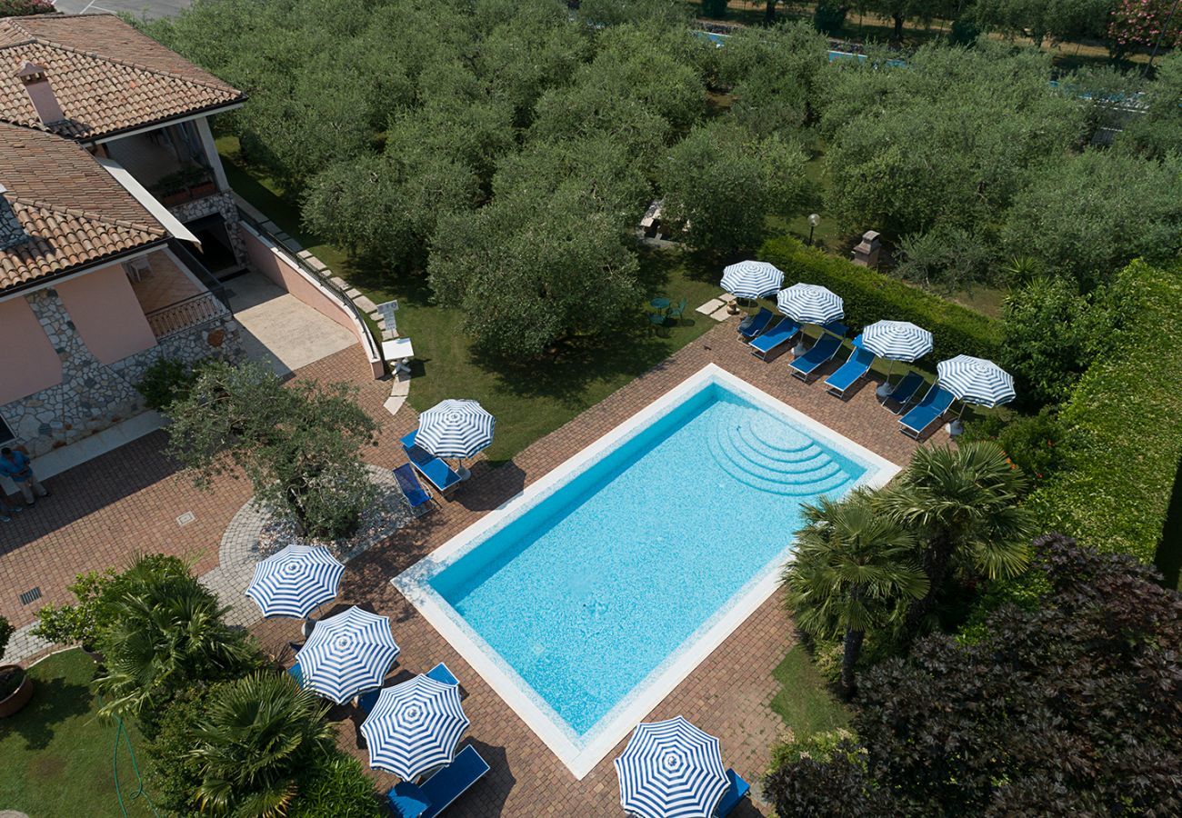 Residence in Lazise - Regarda – apartment ground floor Allegra apartment complex in Lazise with pool