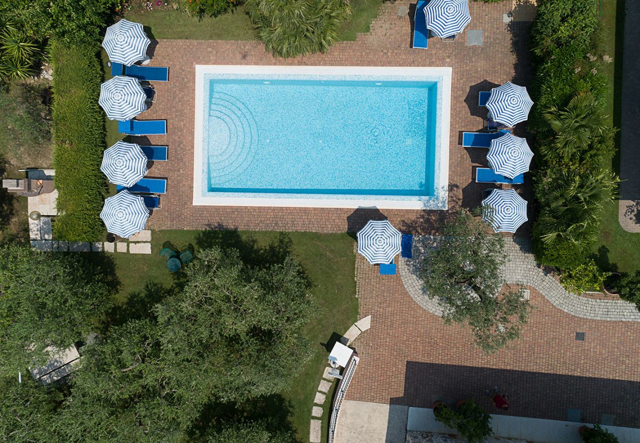House in Lazise - Regarda - Villa Olivi 9 in Lazise with pool, terrace, wifi, garden