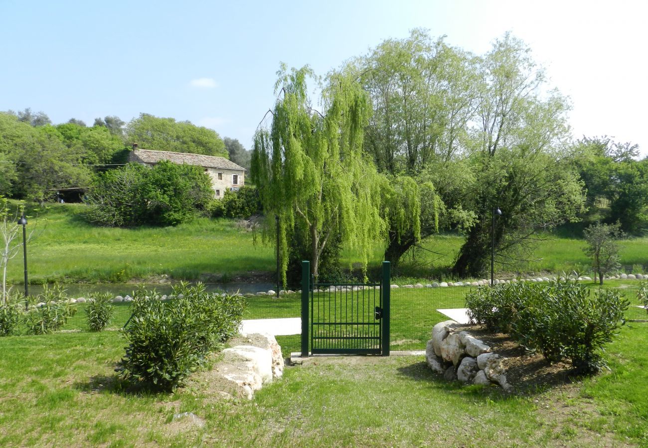 Farm stay in Bardolino - Quiet Tenuta in Bardolino in the vineyards with pool,  wifi and airco
