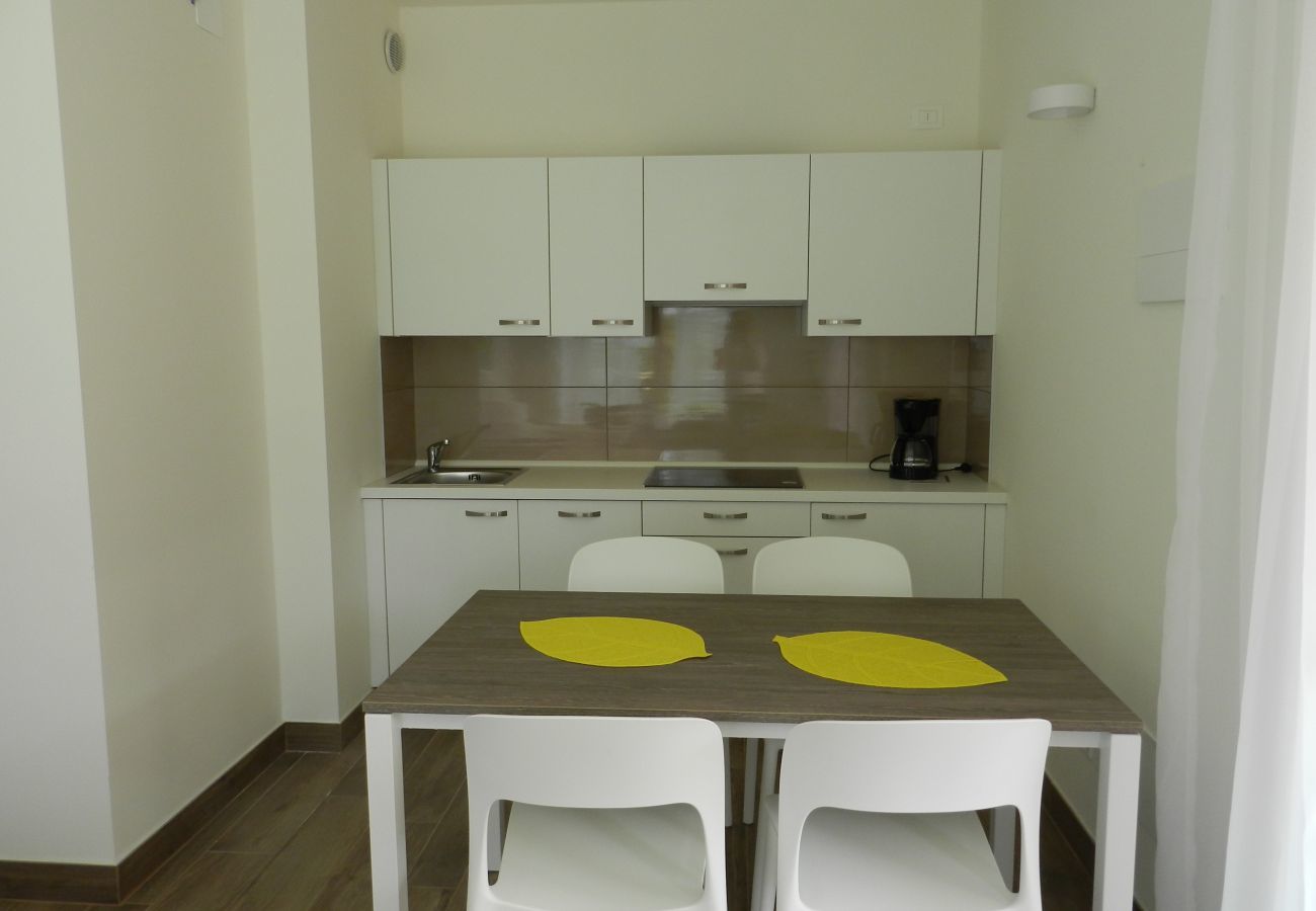 Farm stay in Bardolino - Quiet Tenuta in Bardolino in the vineyards with pool,  wifi and airco