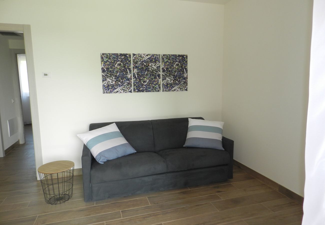 Farm stay in Bardolino - Quiet Tenuta in Bardolino in the vineyards with pool,  wifi and airco