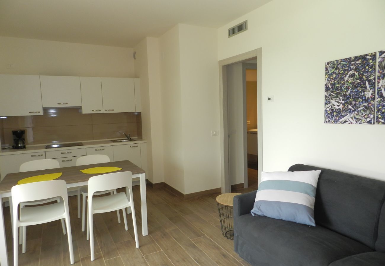 Farm stay in Bardolino - Quiet Tenuta in Bardolino in the vineyards with pool,  wifi and airco