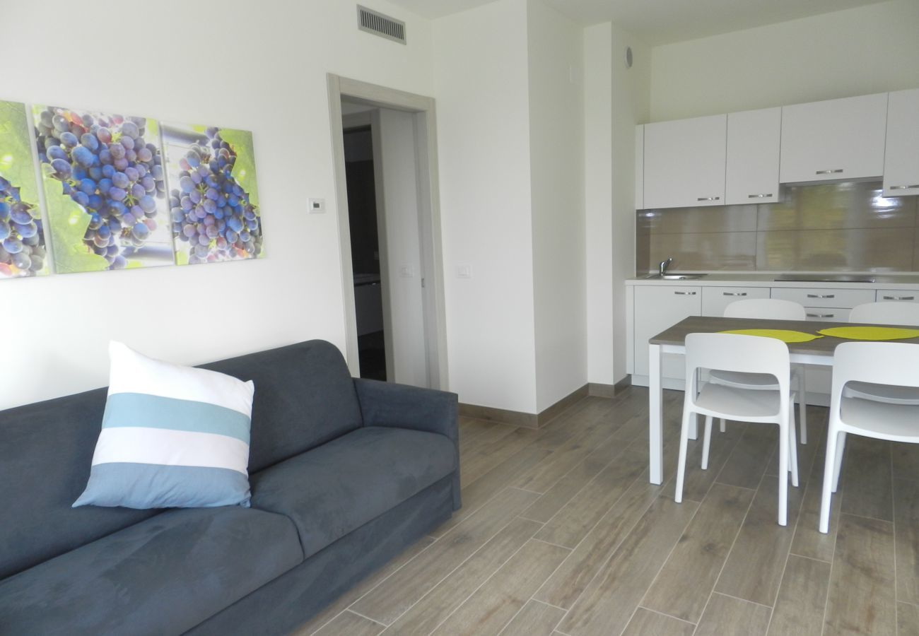 Farm stay in Bardolino - Quiet Tenuta in Bardolino in the vineyards with pool,  wifi and airco