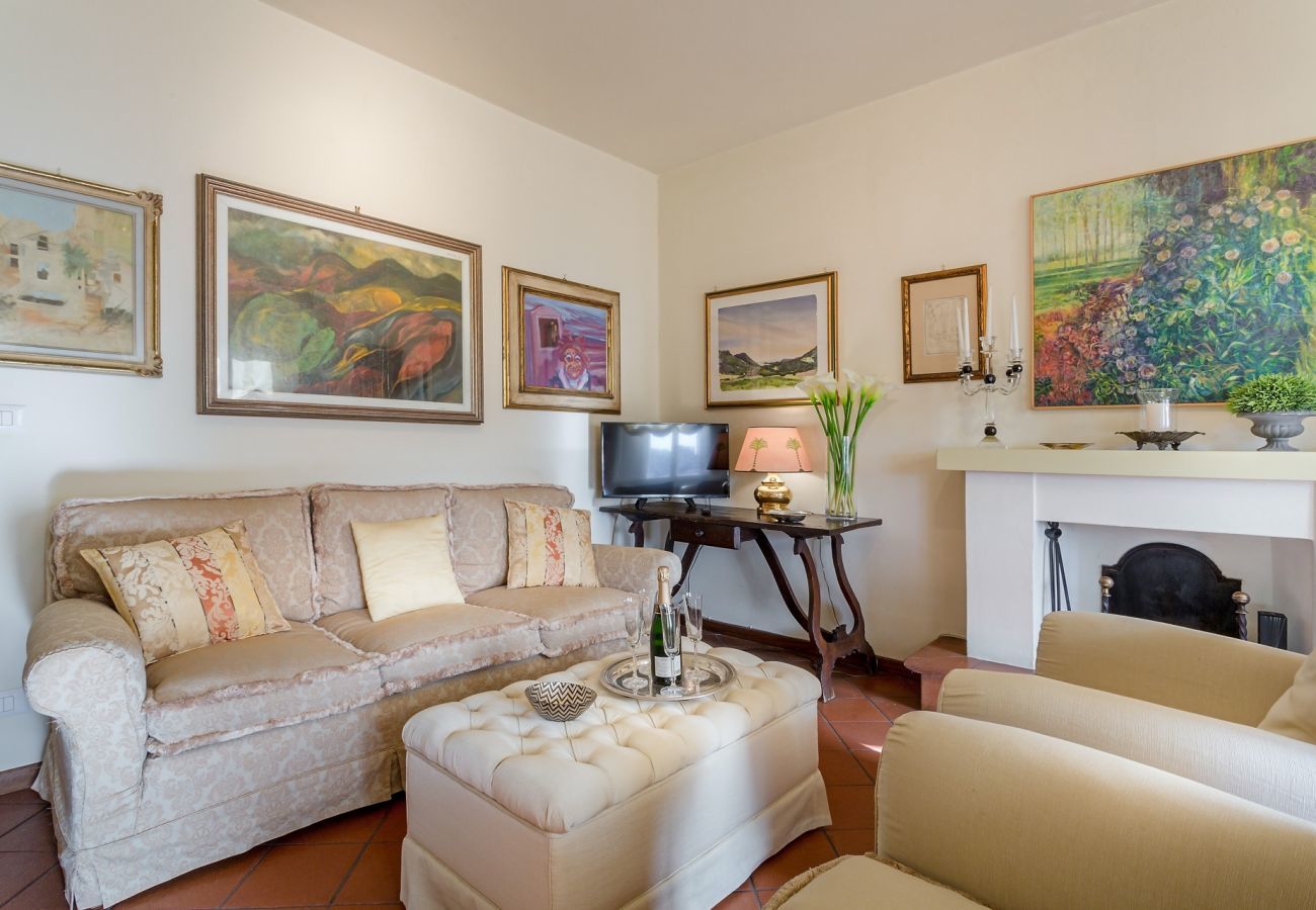 Apartment in Lucca - Casa Emy