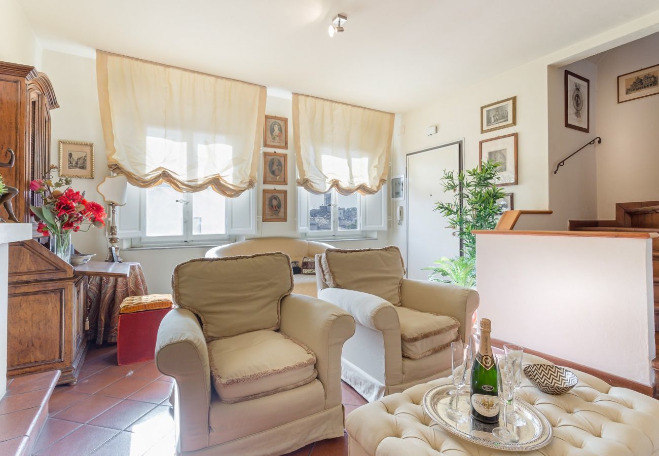 Apartment in Lucca - Casa Emy