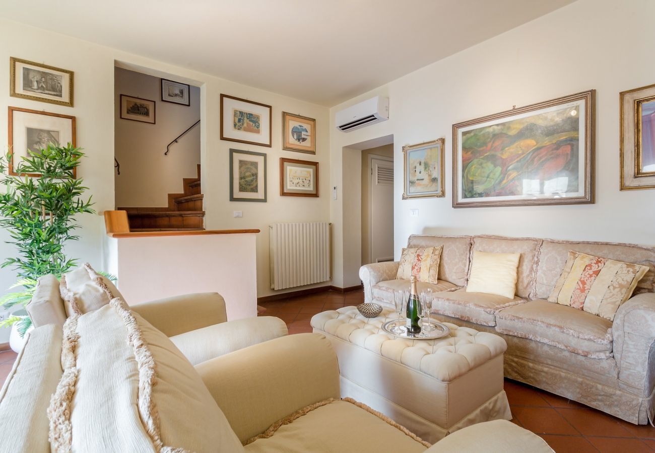 Apartment in Lucca - Casa Emy