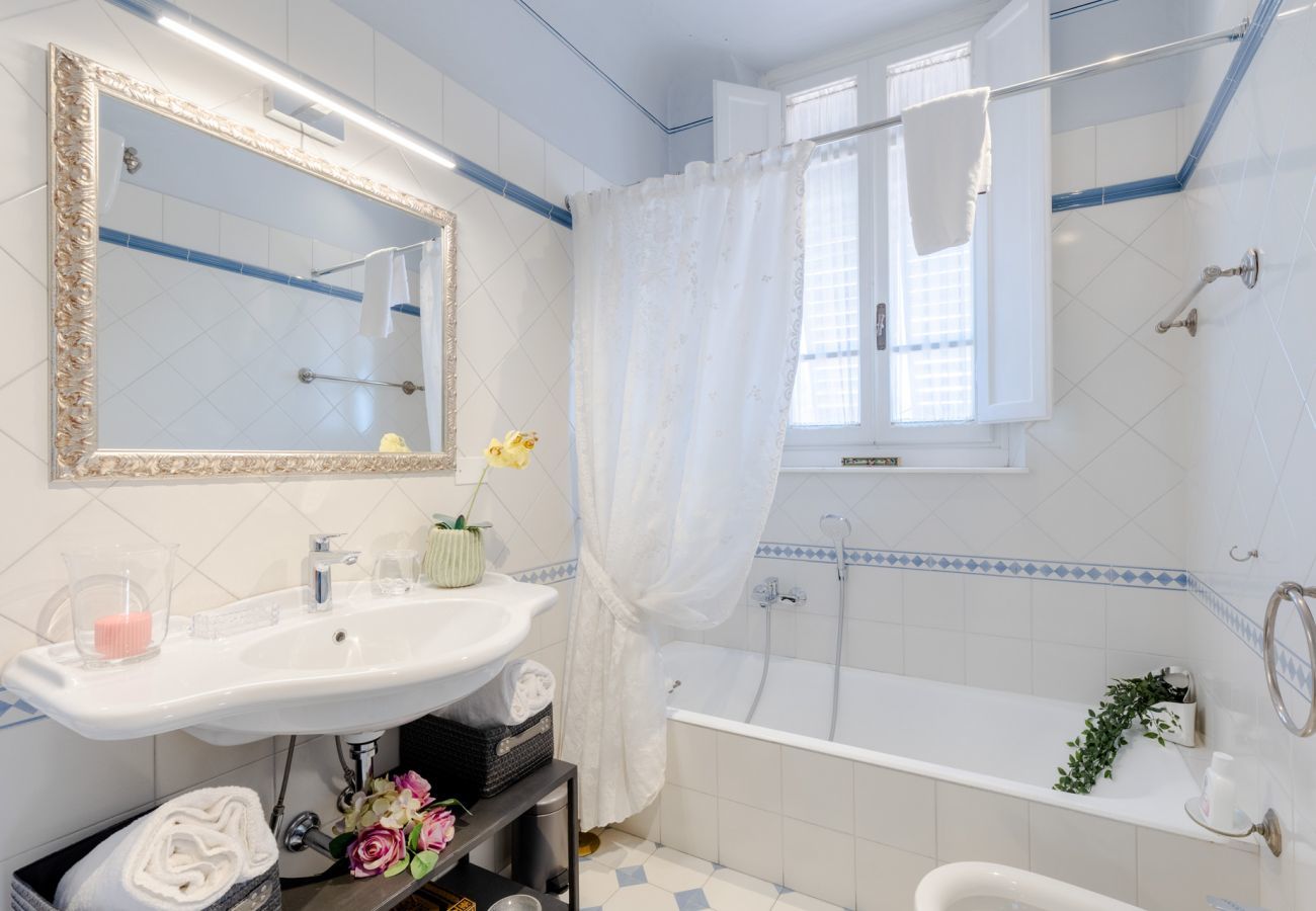 Apartment in Lucca - Casa Emy
