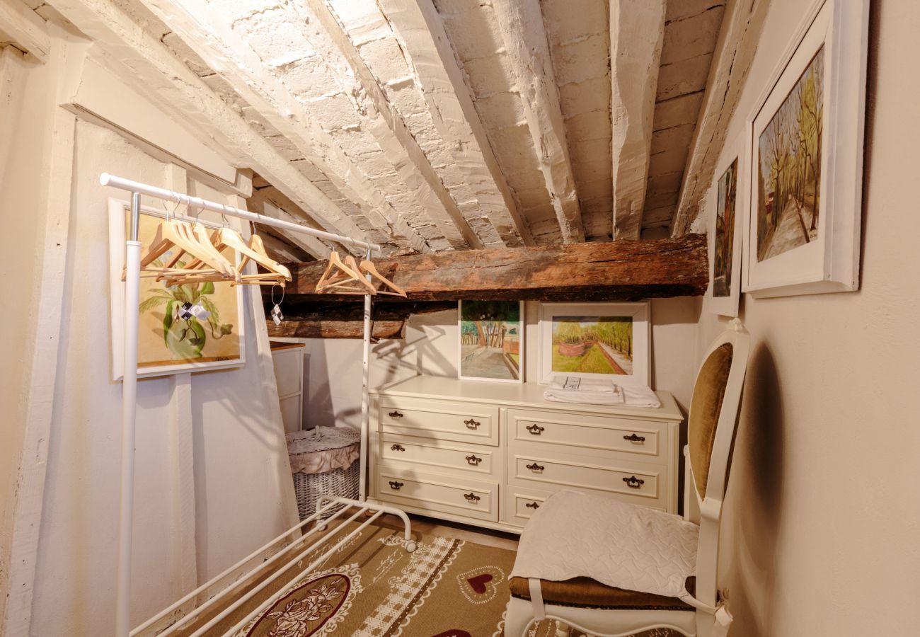 Apartment in Lucca - Casa Uccellini
