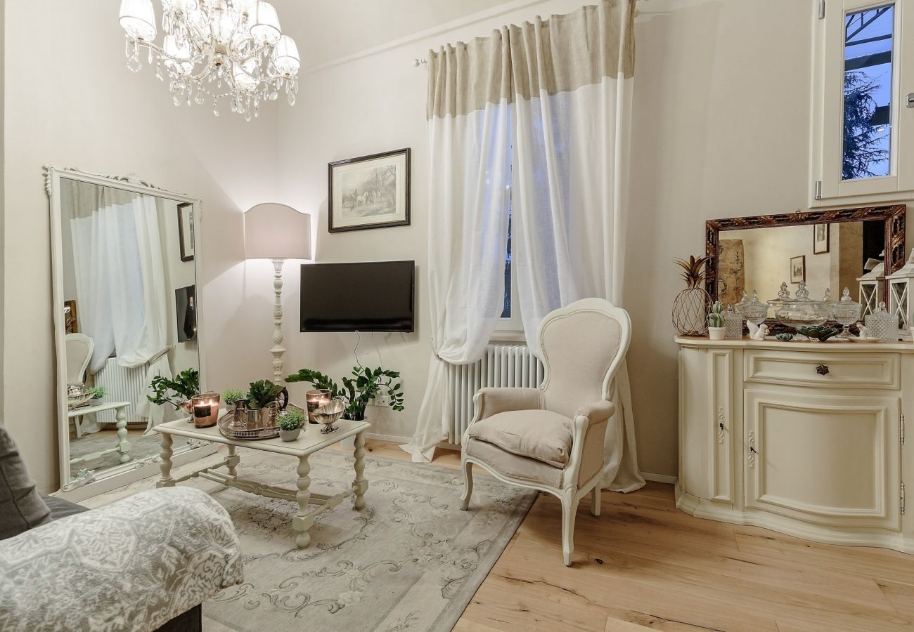 Apartment in Lucca - Casa Uccellini