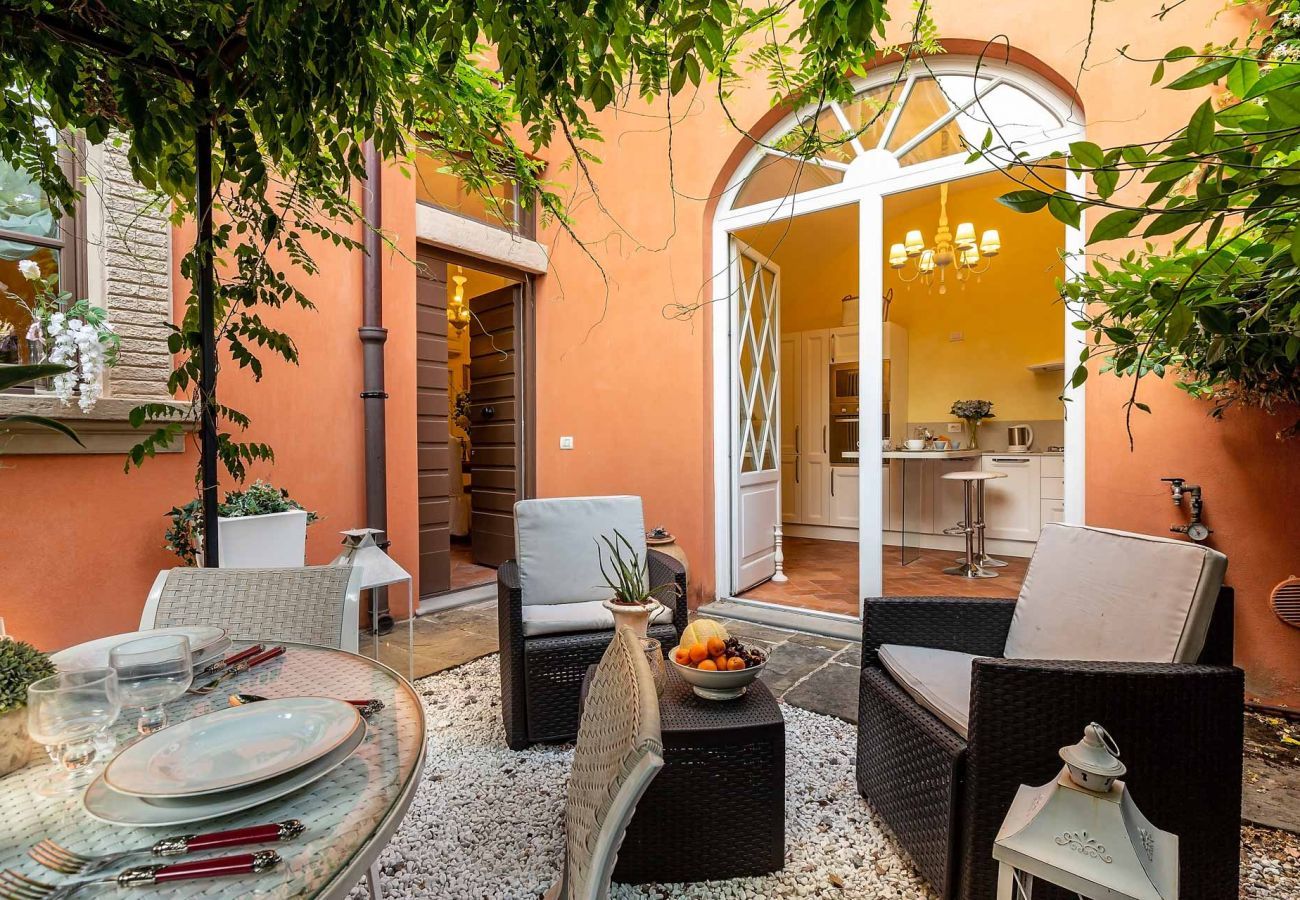 Apartment in Lucca - Casa Francesca