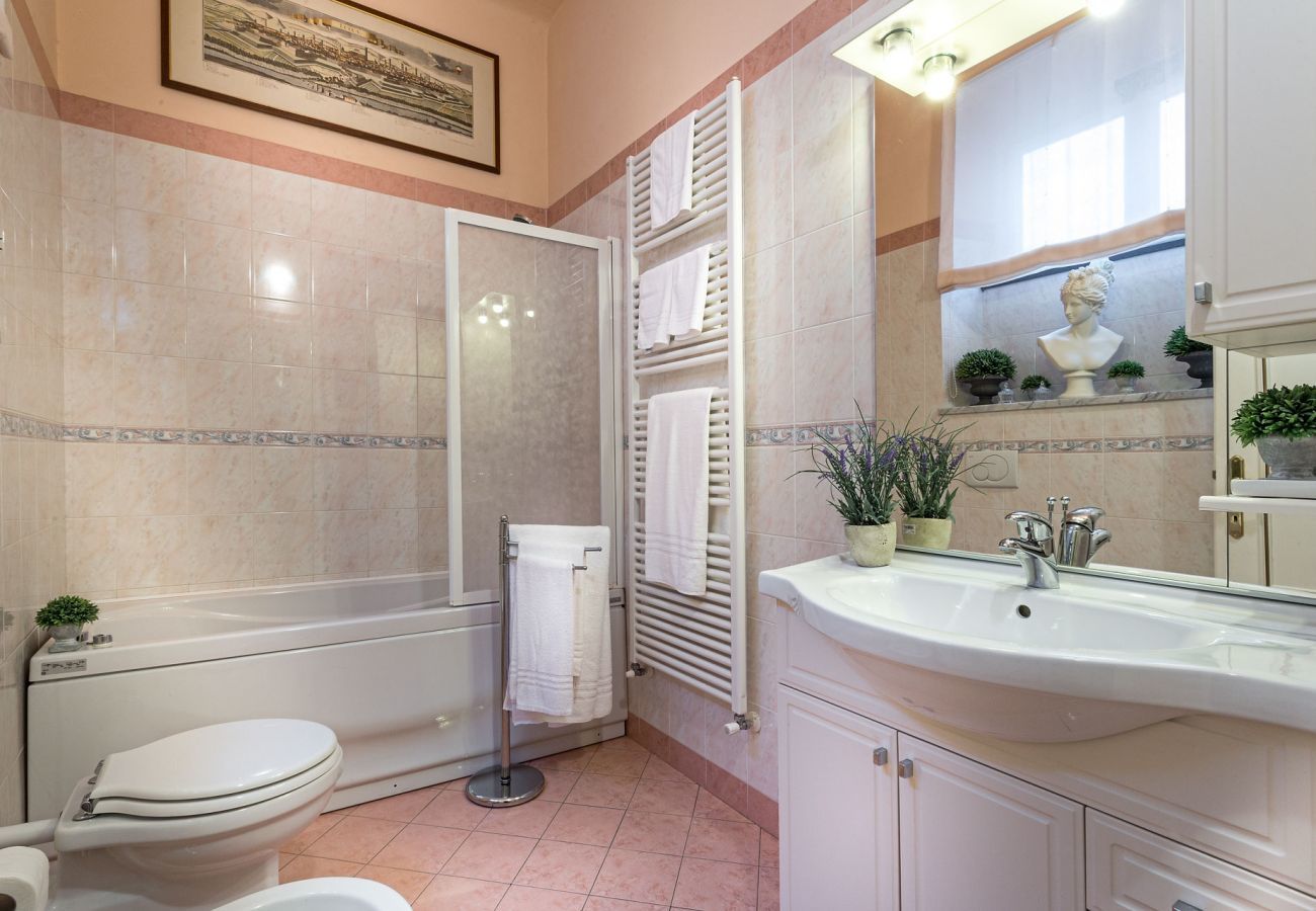 Apartment in Lucca - Casa Opera