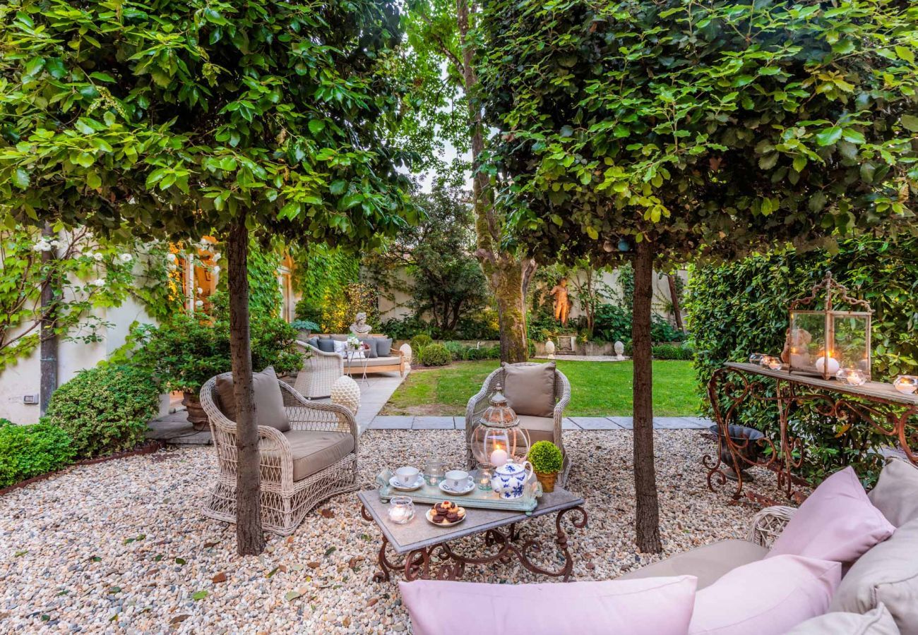 Apartment in Lucca - La Casina