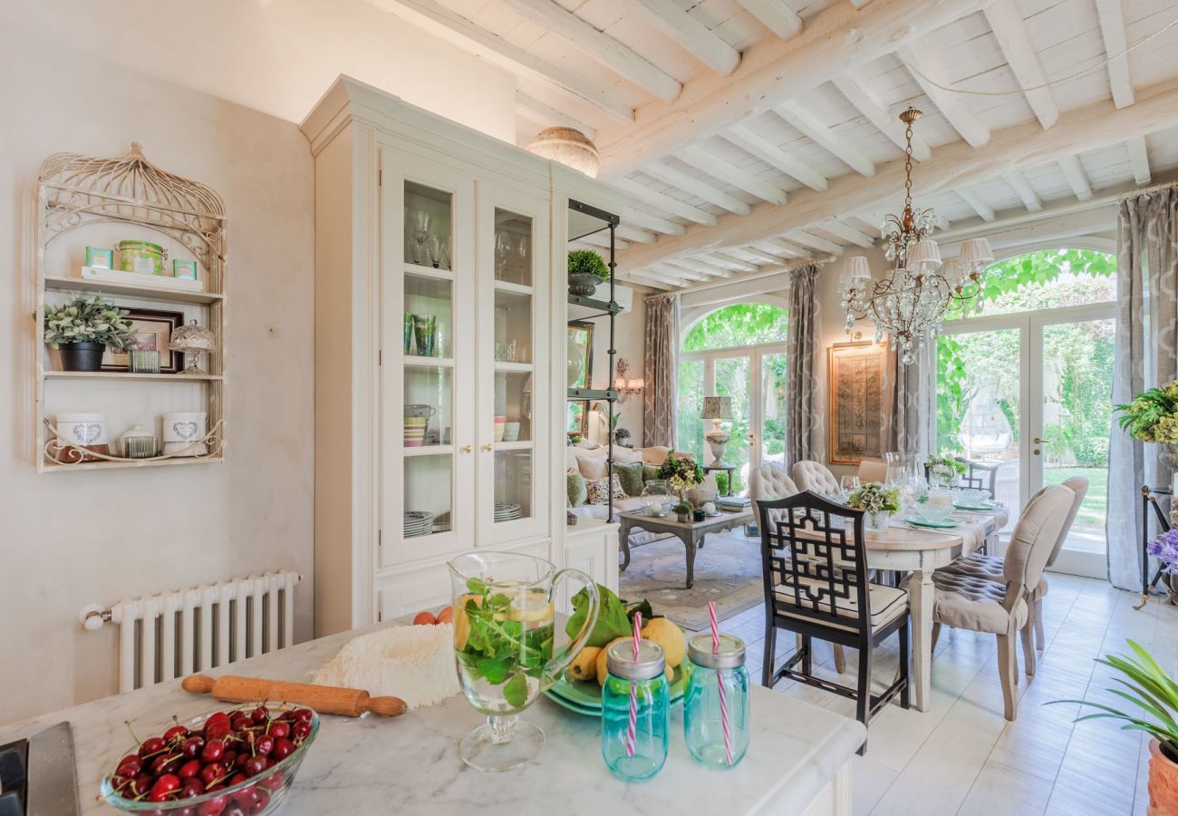 Apartment in Lucca - La Casina