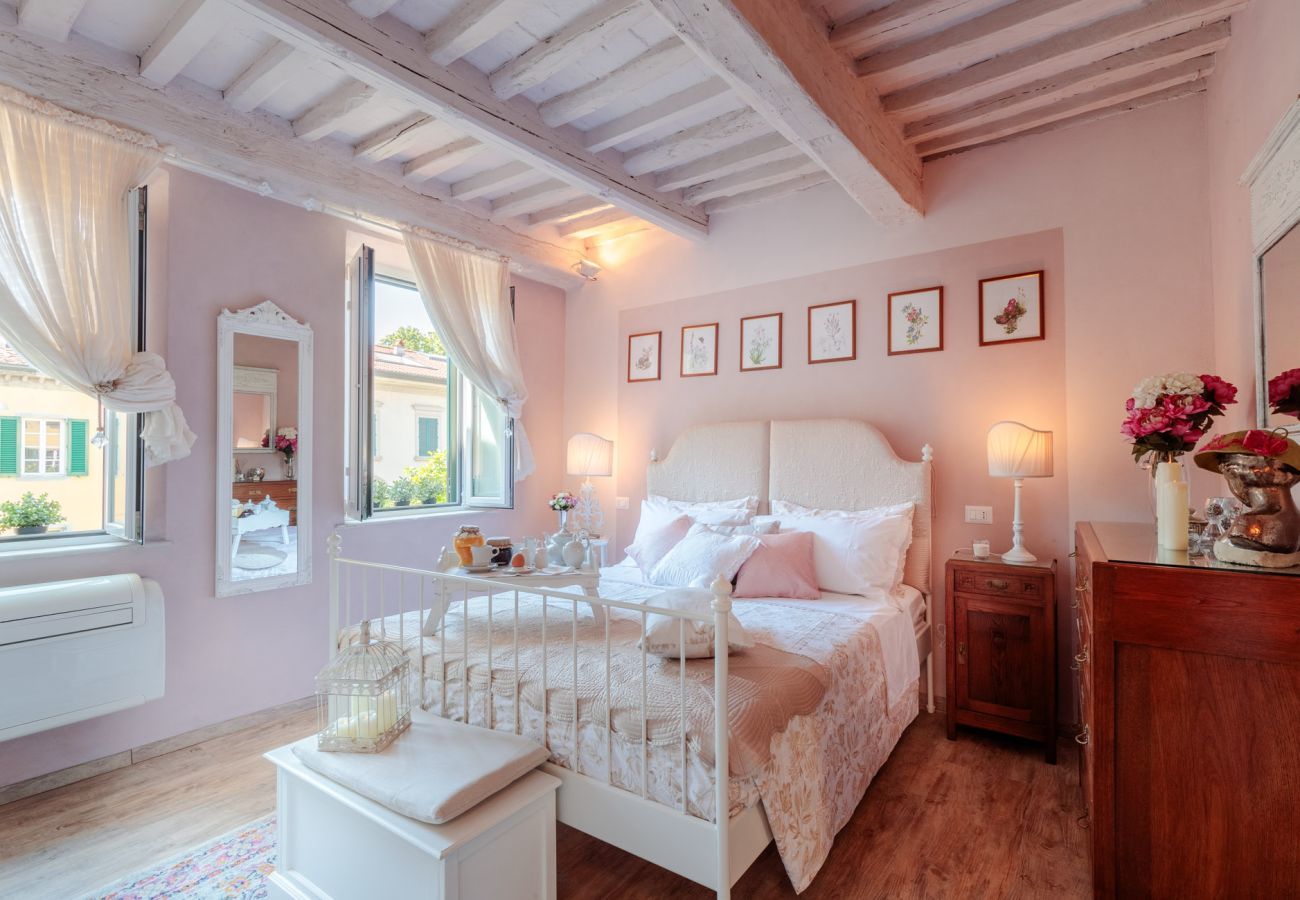 Apartment in Lucca - Casa Monique
